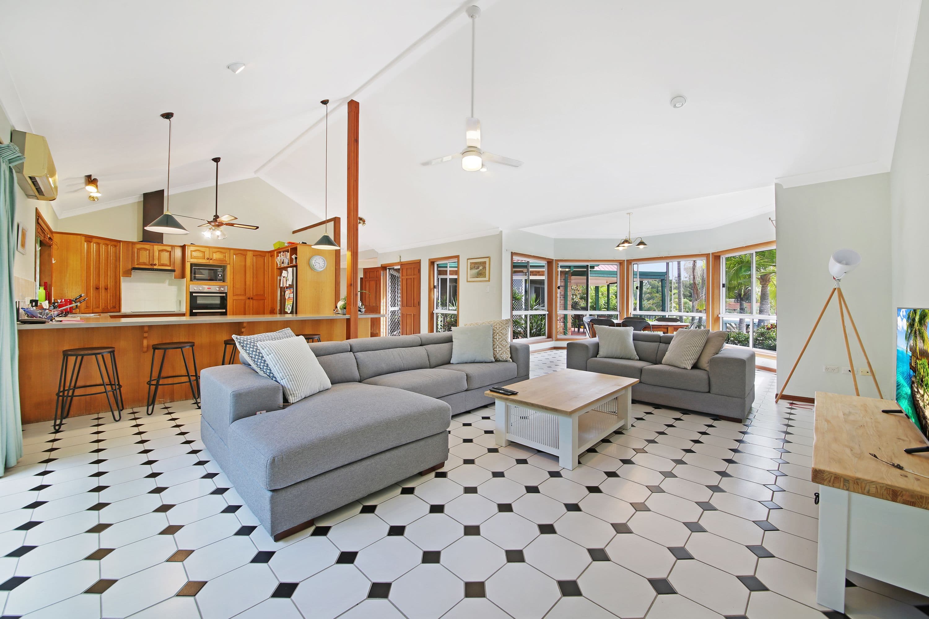 16 Glen Iris Place, Robina QLD 4226, Robina - Thumbnail 2
