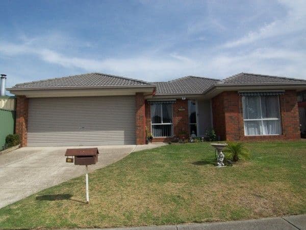 10 Flying Star Walk, SKYE VIC 3977, Skye - Image 1