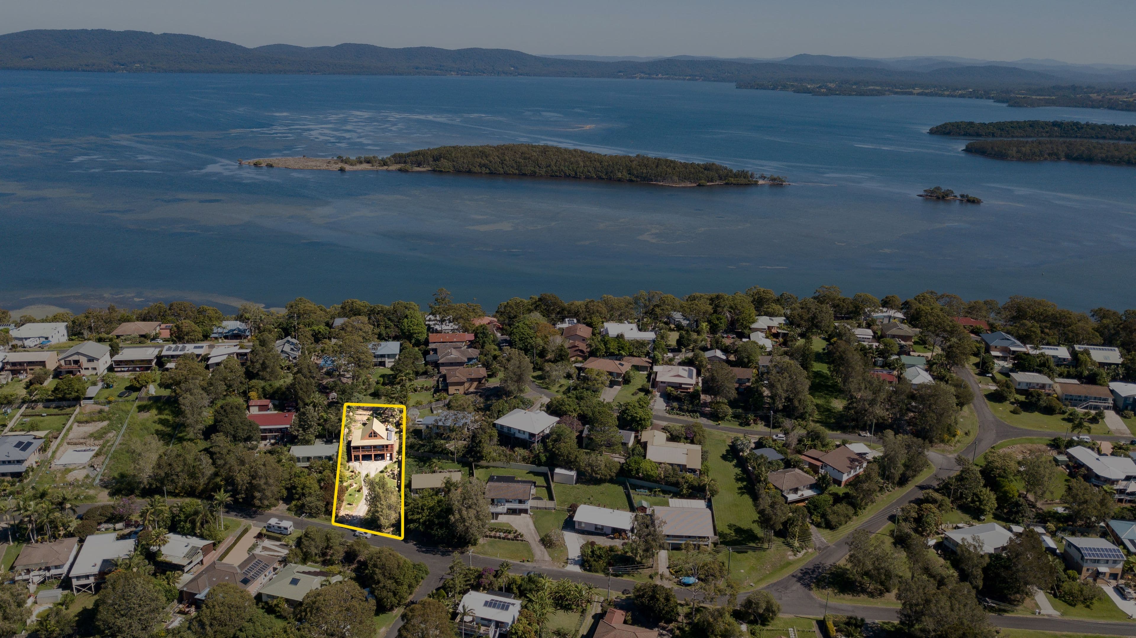 65 Seabreeze Parade, Green Point - Thumbnail 2