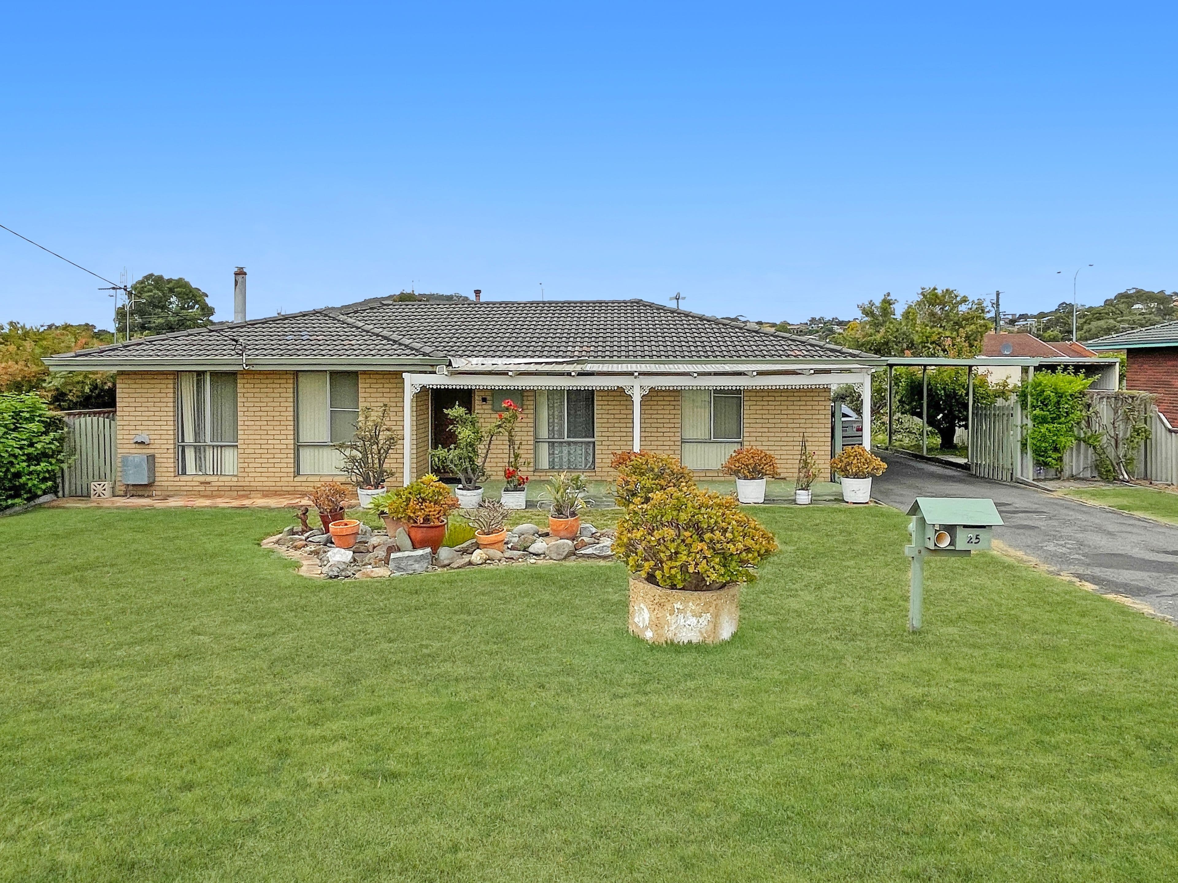 25 Anuaka Road, Yakamia WA 6330, Yakamia - Image 1