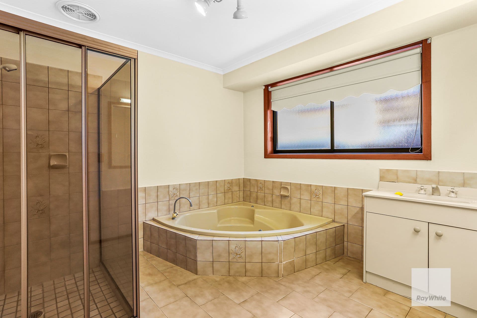 70 Victoria Street, Altona Meadows VIC 3028, Altona Meadows - Thumbnail 4