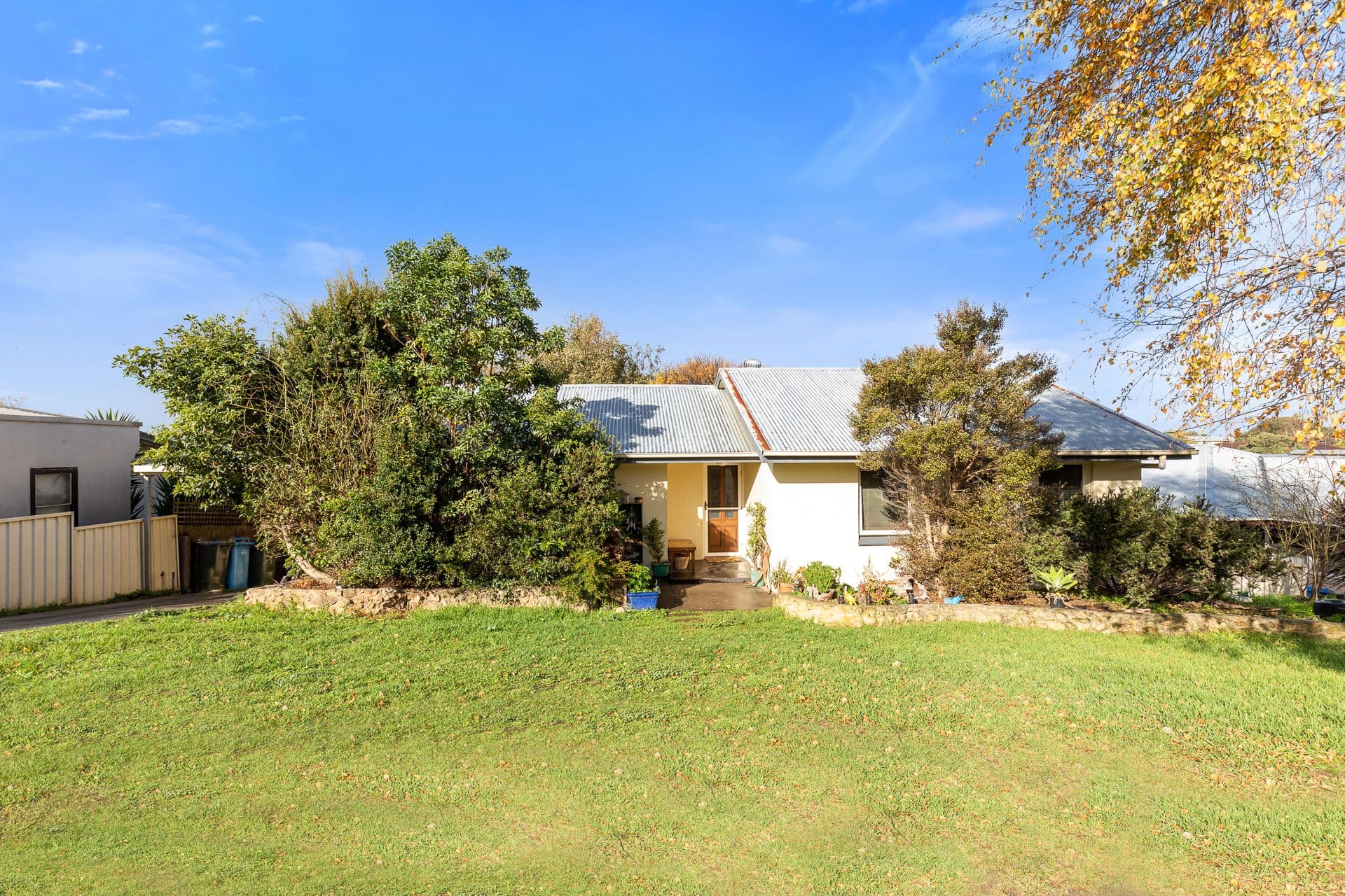 8 Holloway Crescent, Mount Gambier SA 5290, Mount Gambier - Thumbnail 2