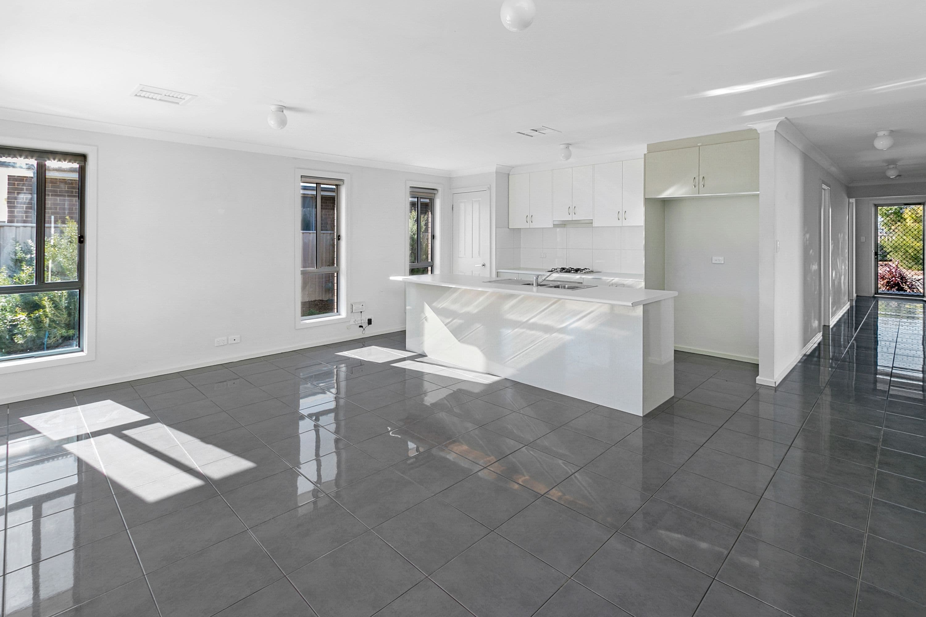 3 Matthew Flinders Drive, Wallaroo SA 5556, Wallaroo - Thumbnail 2
