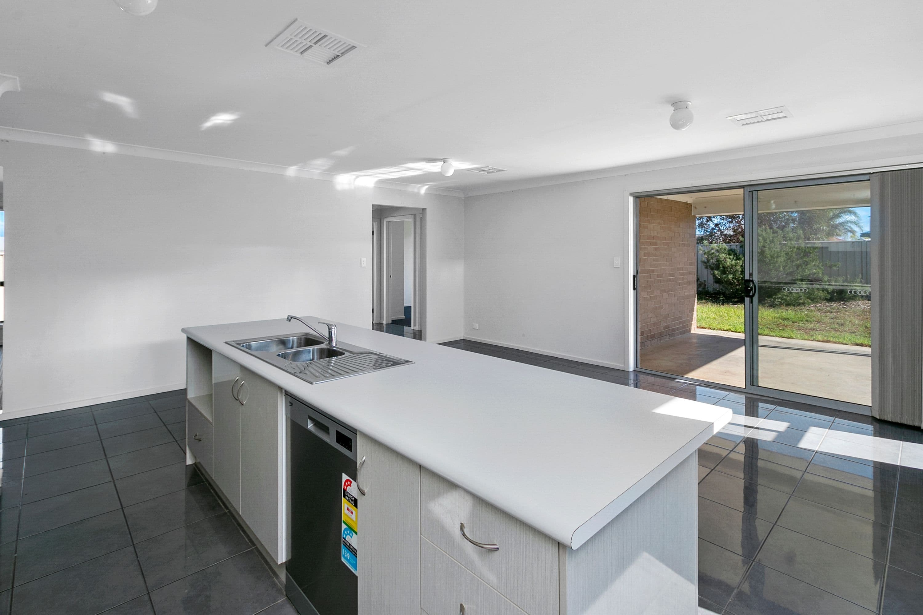 3 Matthew Flinders Drive, Wallaroo SA 5556, Wallaroo - Thumbnail 6