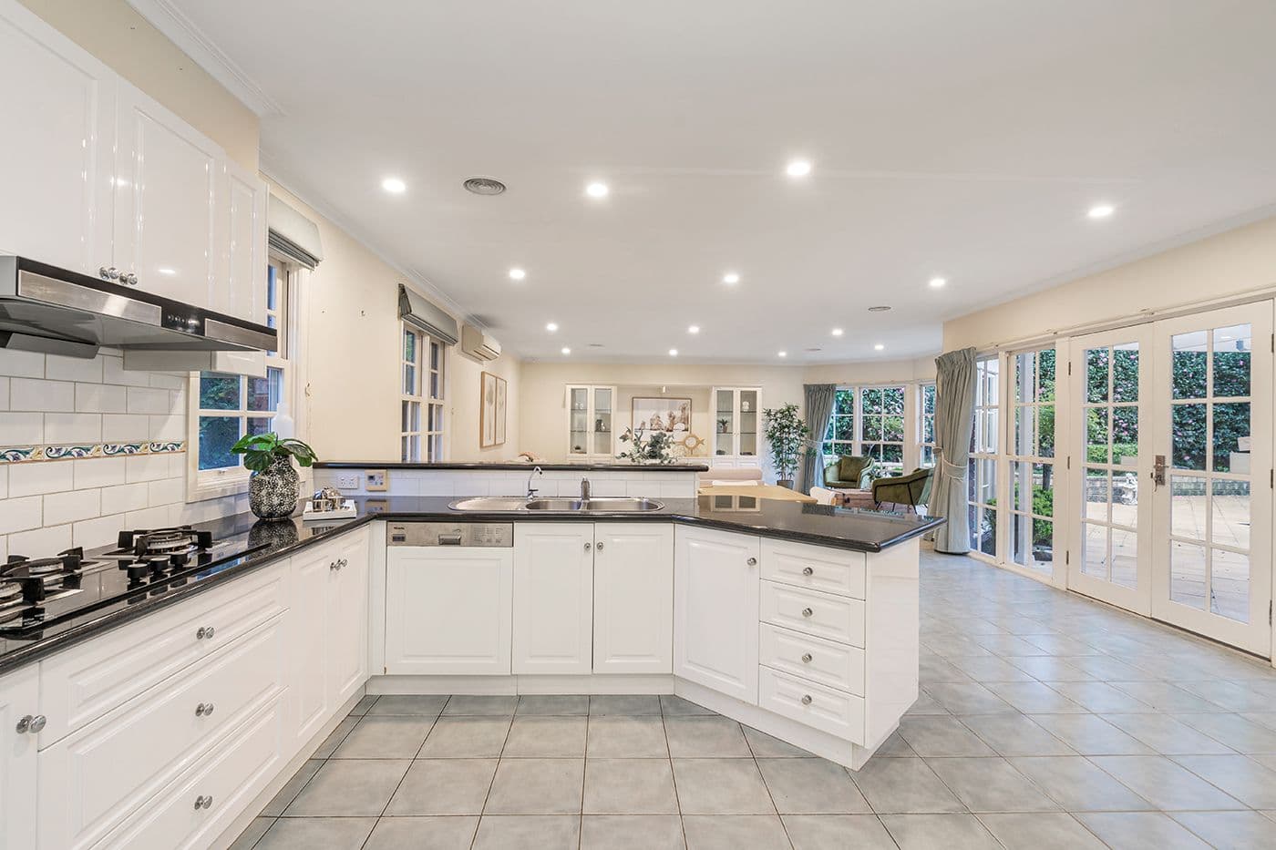 39 Gwingana Crescent, Glen Waverley VIC 3150, Glen Waverley - Thumbnail 6