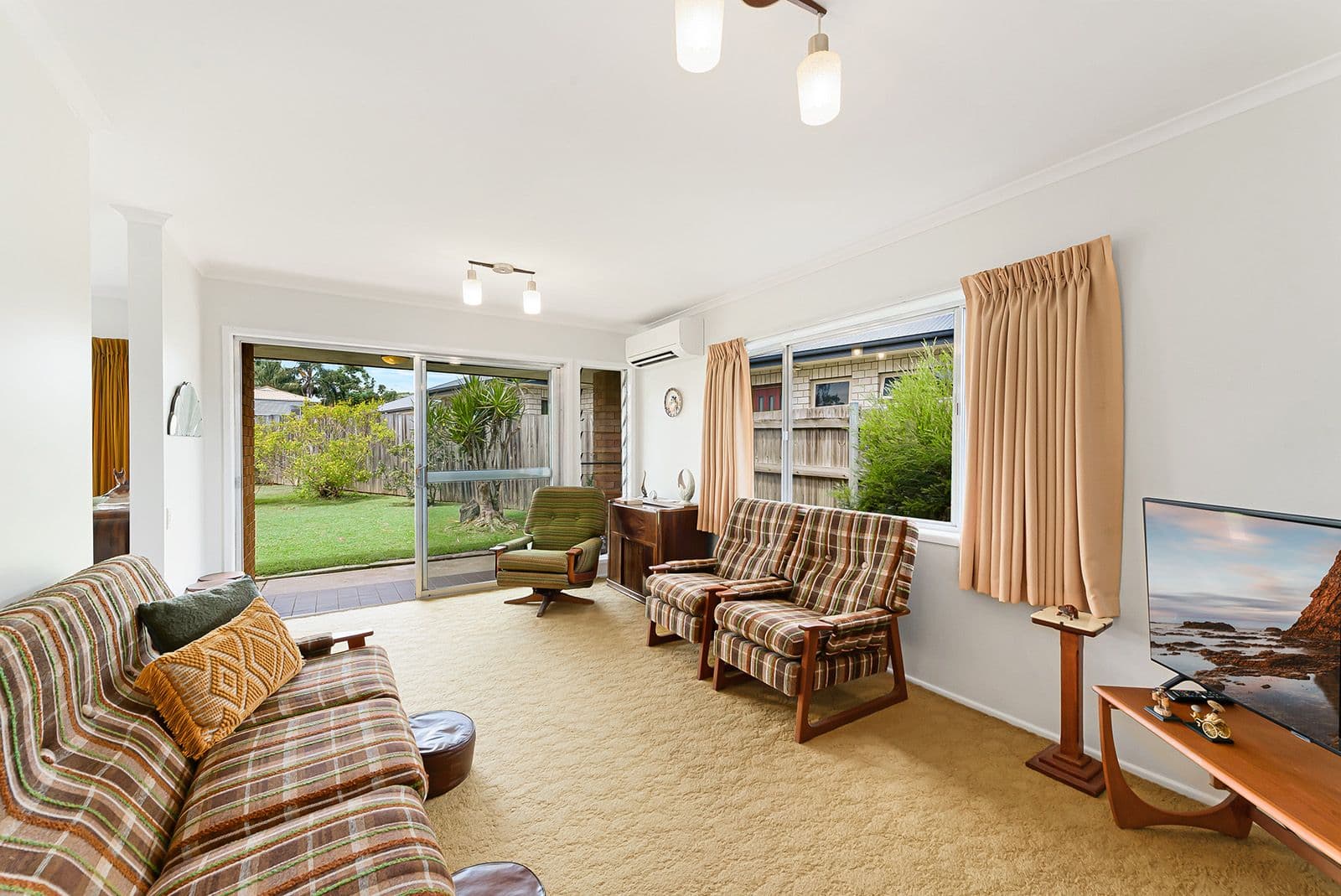 4 Manyung Street, Kenmore QLD 4069, Kenmore - Thumbnail 3