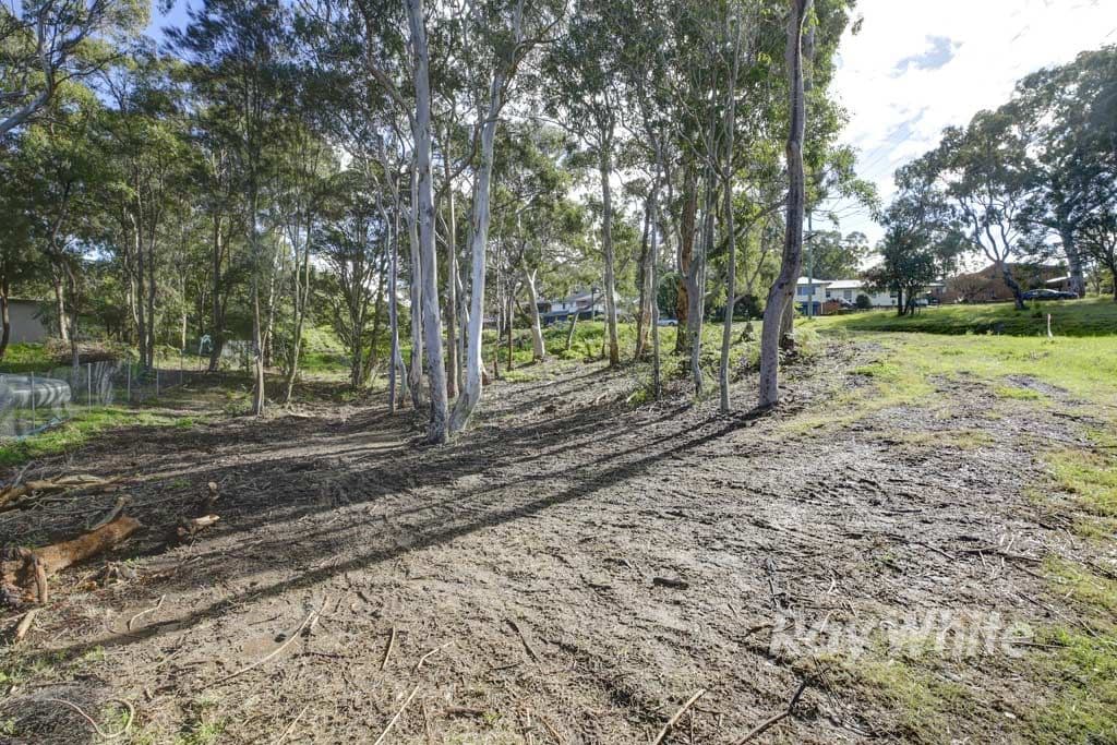 2 Ilford Avenue, Buttaba NSW 2283, Buttaba - Thumbnail 4