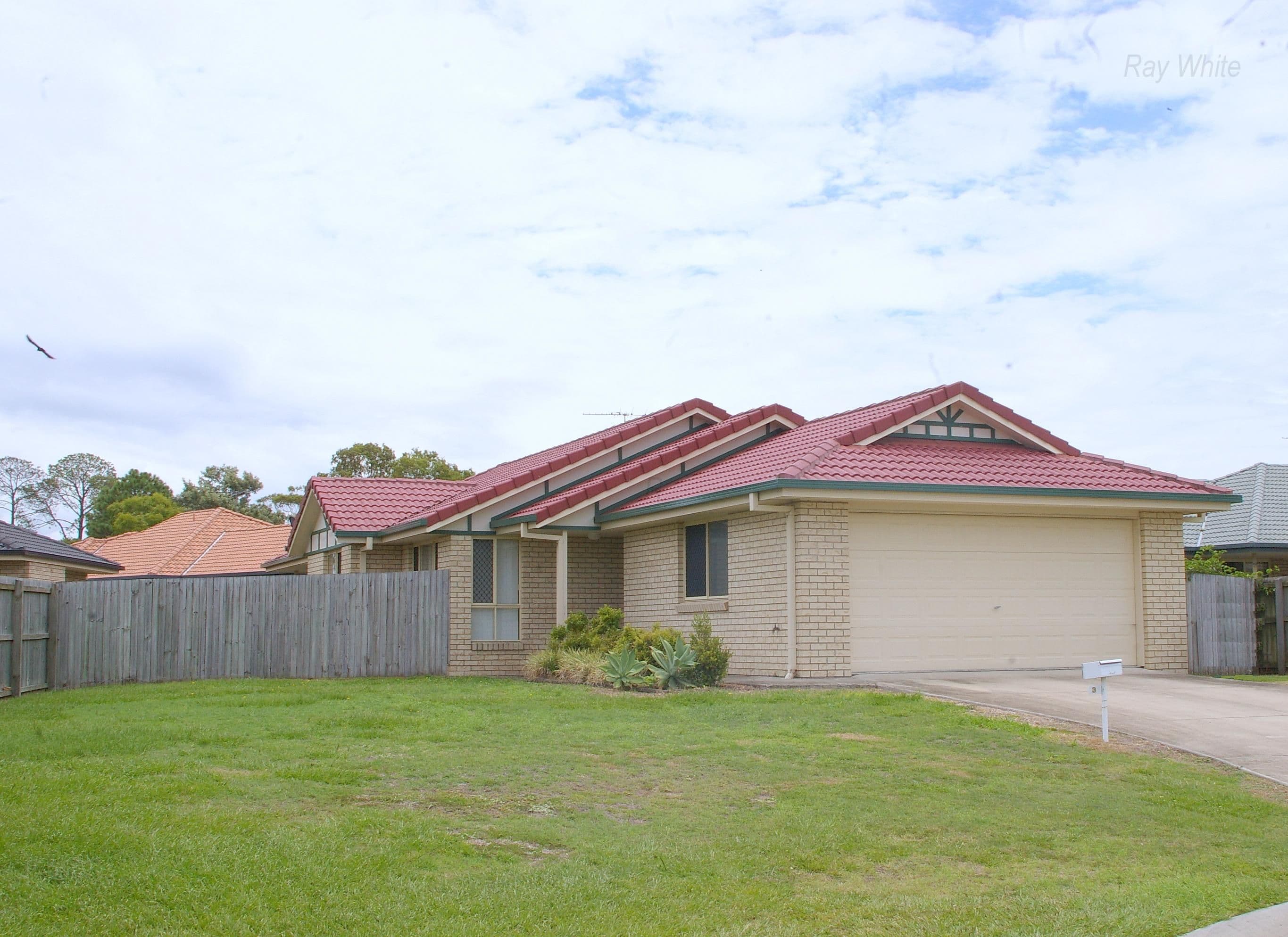 3 Hoddle Court, ROTHWELL QLD 4022, Rothwell - Thumbnail 2