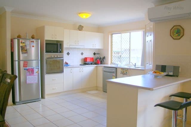 3 Hoddle Court, ROTHWELL QLD 4022, Rothwell - Thumbnail 3
