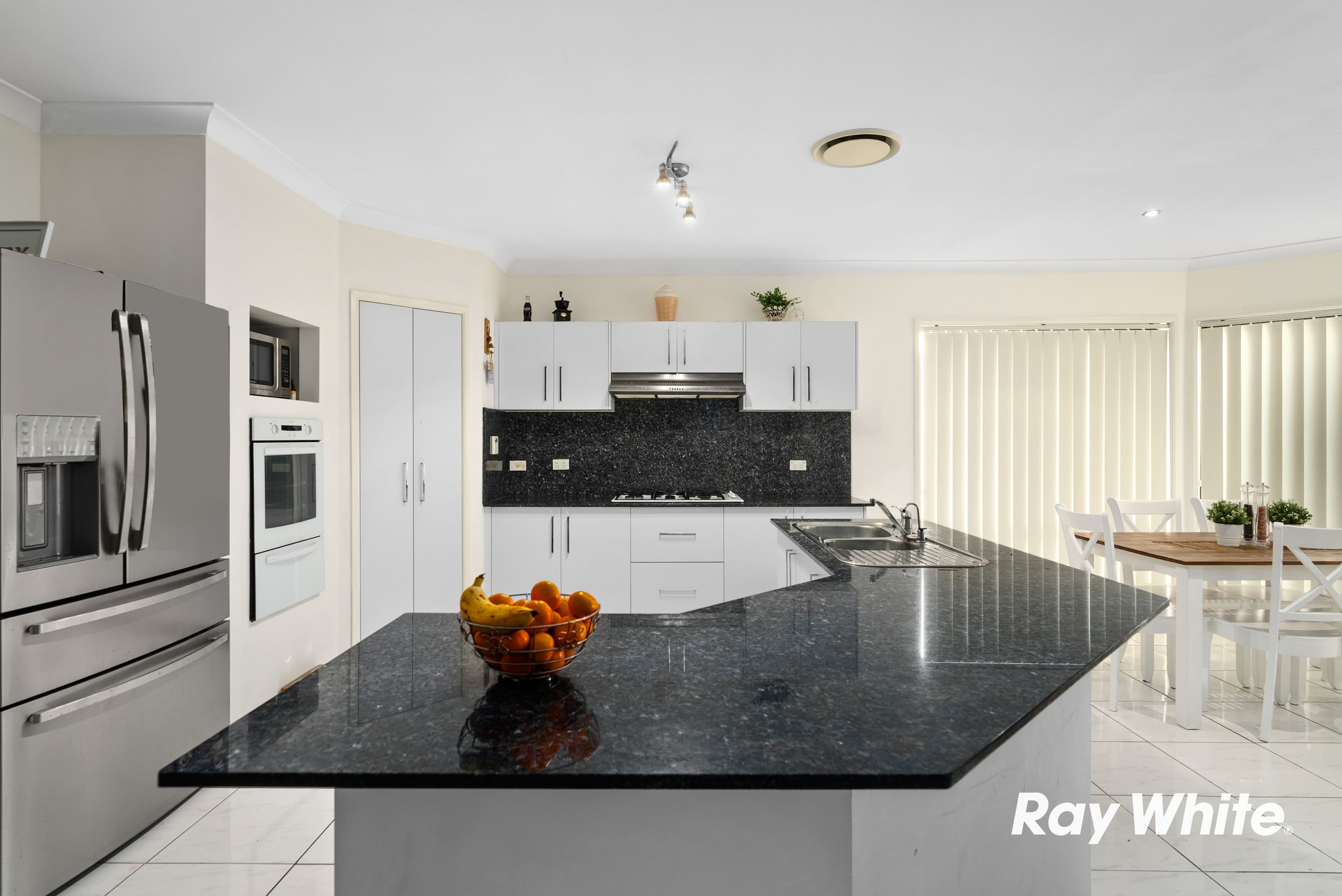 16 Damien Drive, Parklea NSW 2768, Parklea - Thumbnail 3