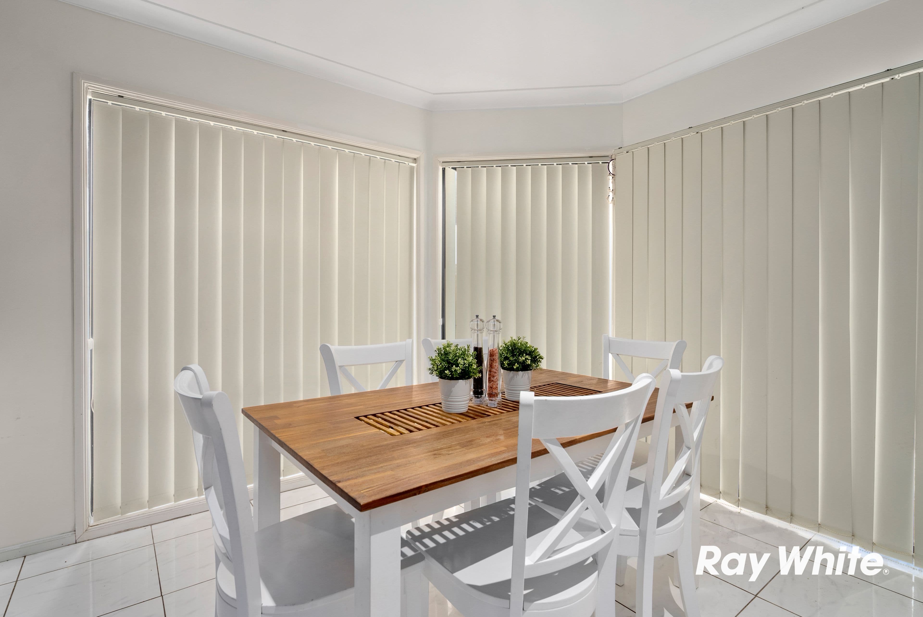 16 Damien Drive, Parklea NSW 2768, Parklea - Thumbnail 4