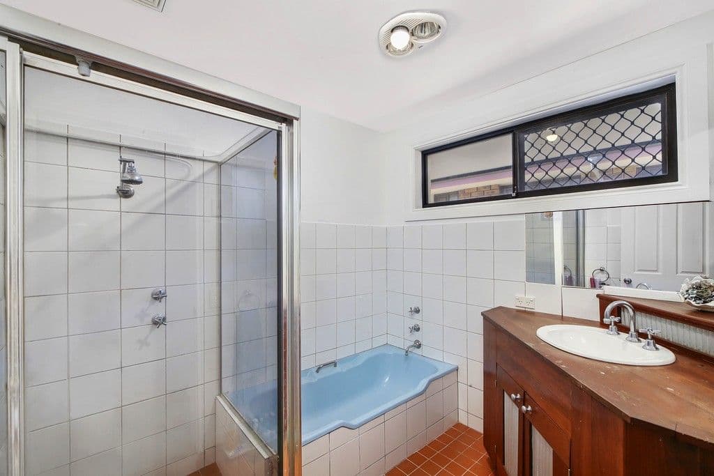 36 Robertson Road, Killarney Vale NSW 2261, Killarney Vale - Thumbnail 4