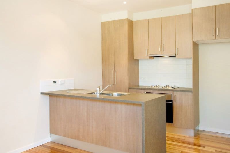 8 Brumm Street, Norman Gardens QLD, Norman Gardens - Thumbnail 2