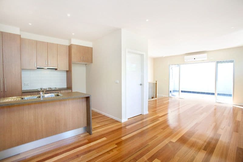 8 Brumm Street, Norman Gardens QLD, Norman Gardens - Thumbnail 3