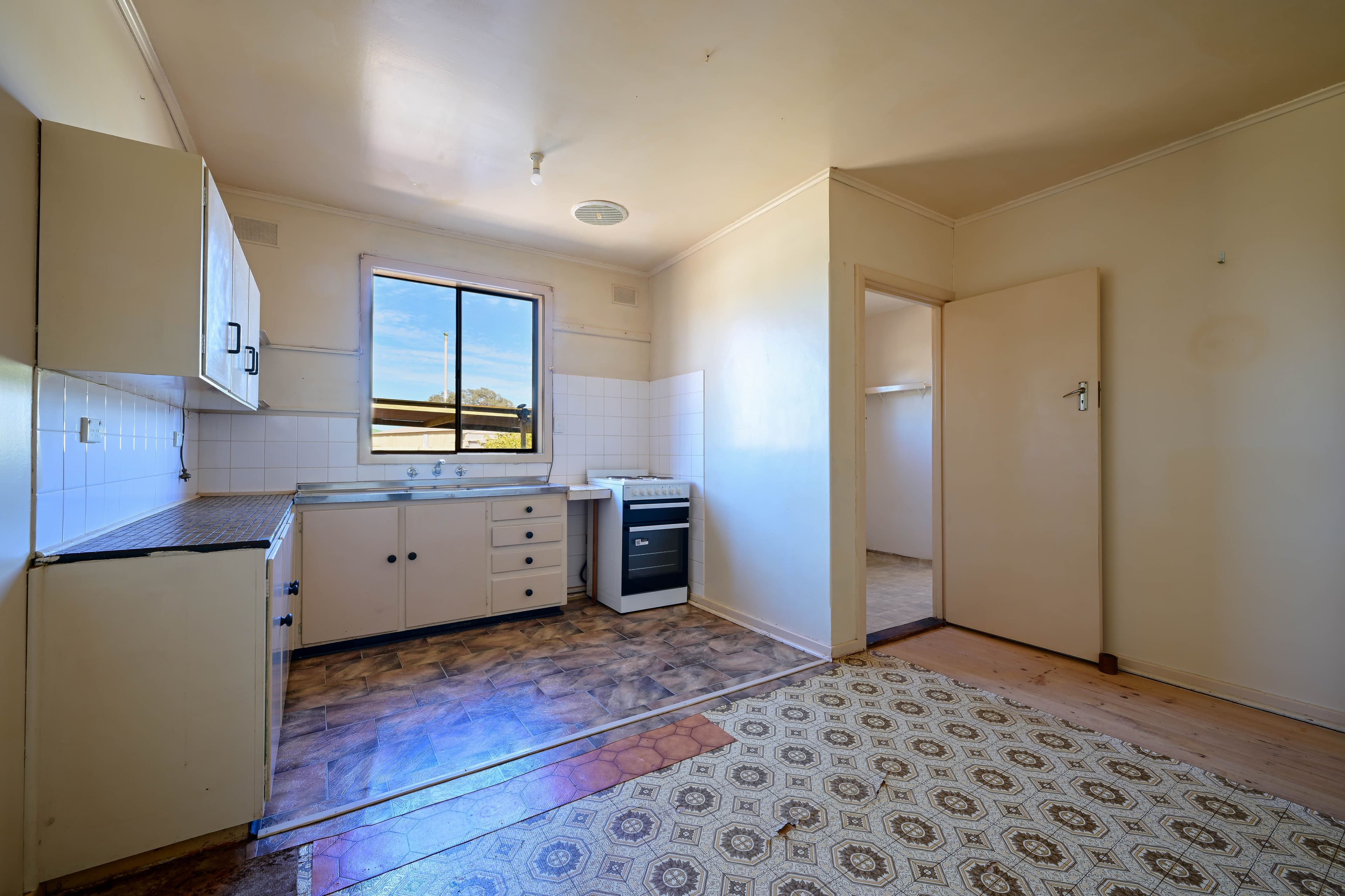 11 Litchfield Street, Whyalla Norrie SA 5608, Whyalla Norrie - Thumbnail 3