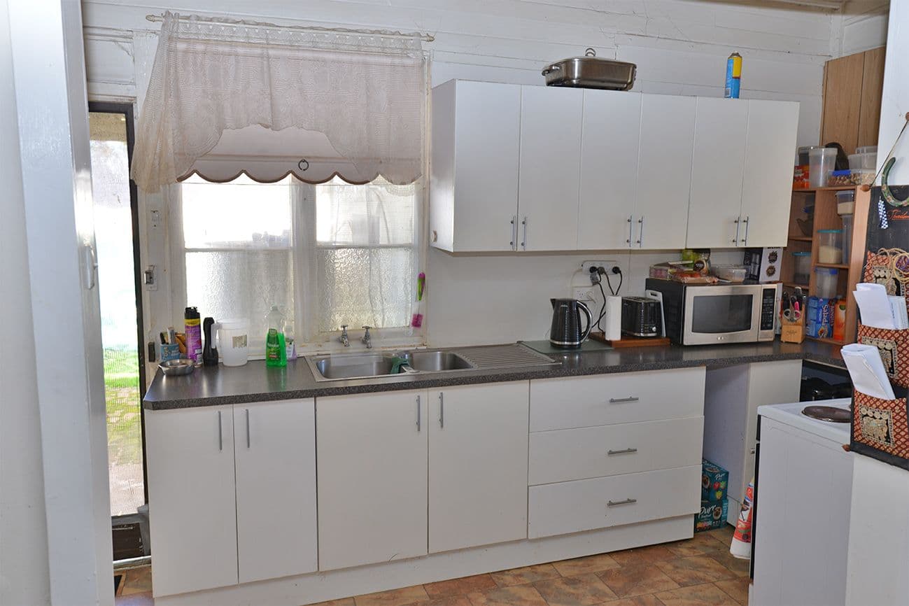 60 EDWARDS, Coonabarabran NSW 2357, Coonabarabran - Thumbnail 2