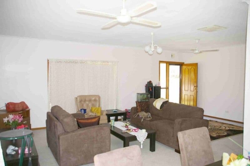 99 Nineteenth Street, RENMARK SA 5341, Renmark - Thumbnail 4