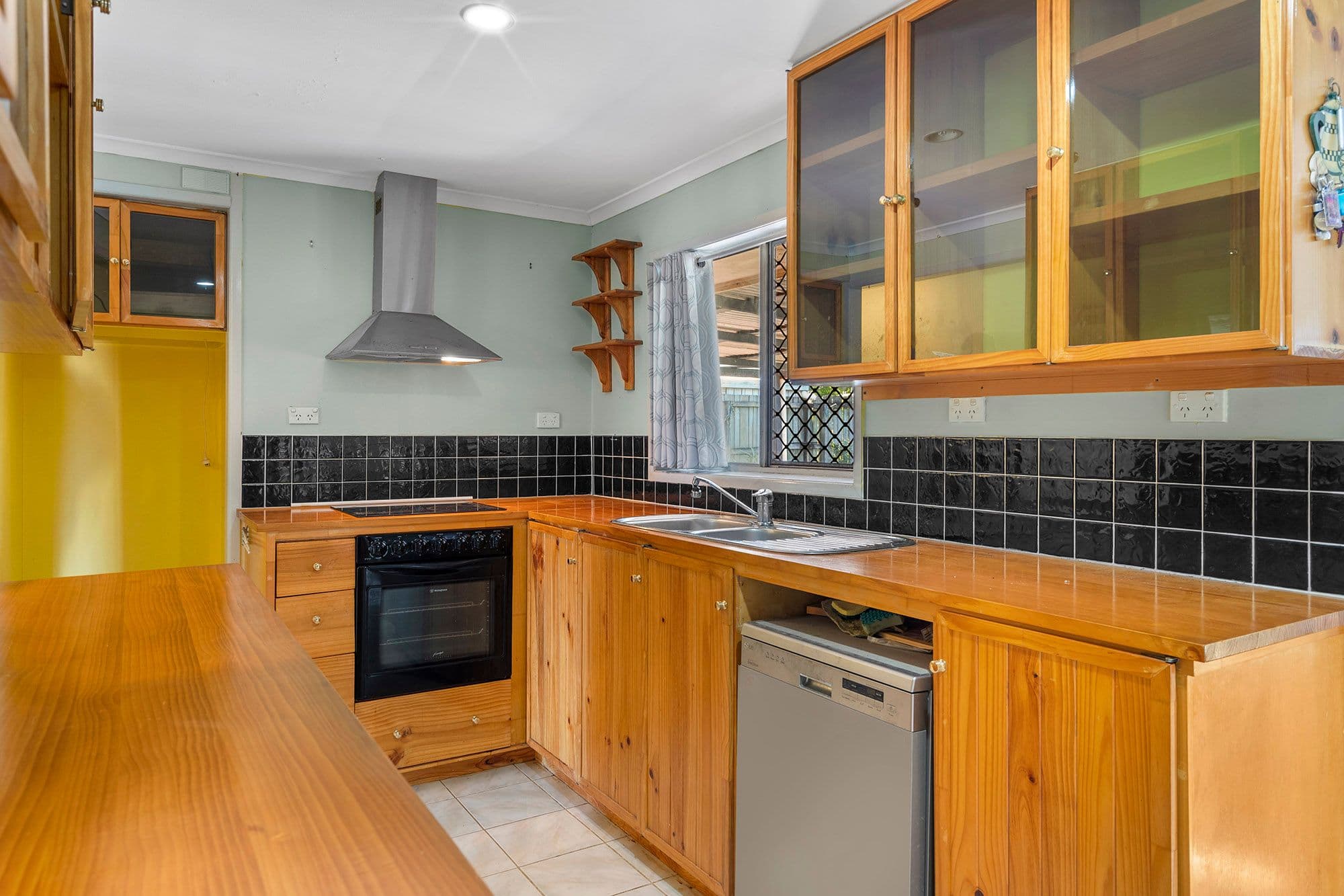 23 Shannon Street, Woodridge QLD 4114, Woodridge - Thumbnail 7