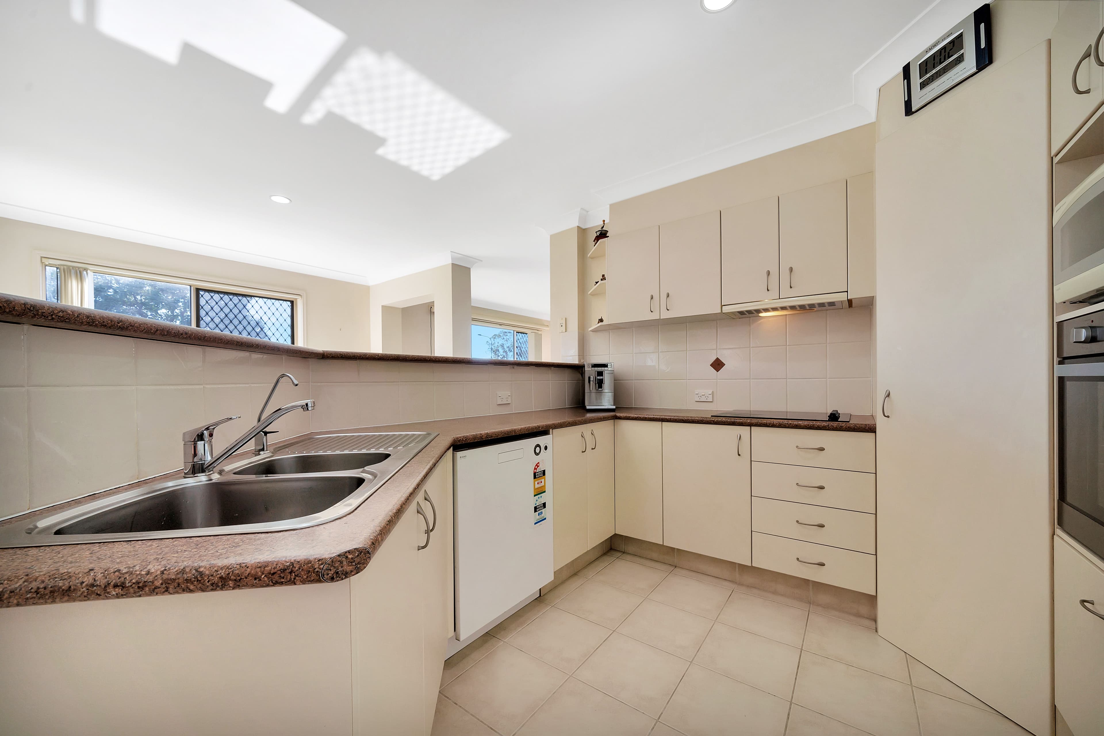 2 Library Court, Meadowbrook QLD 4131, Meadowbrook - Thumbnail 6