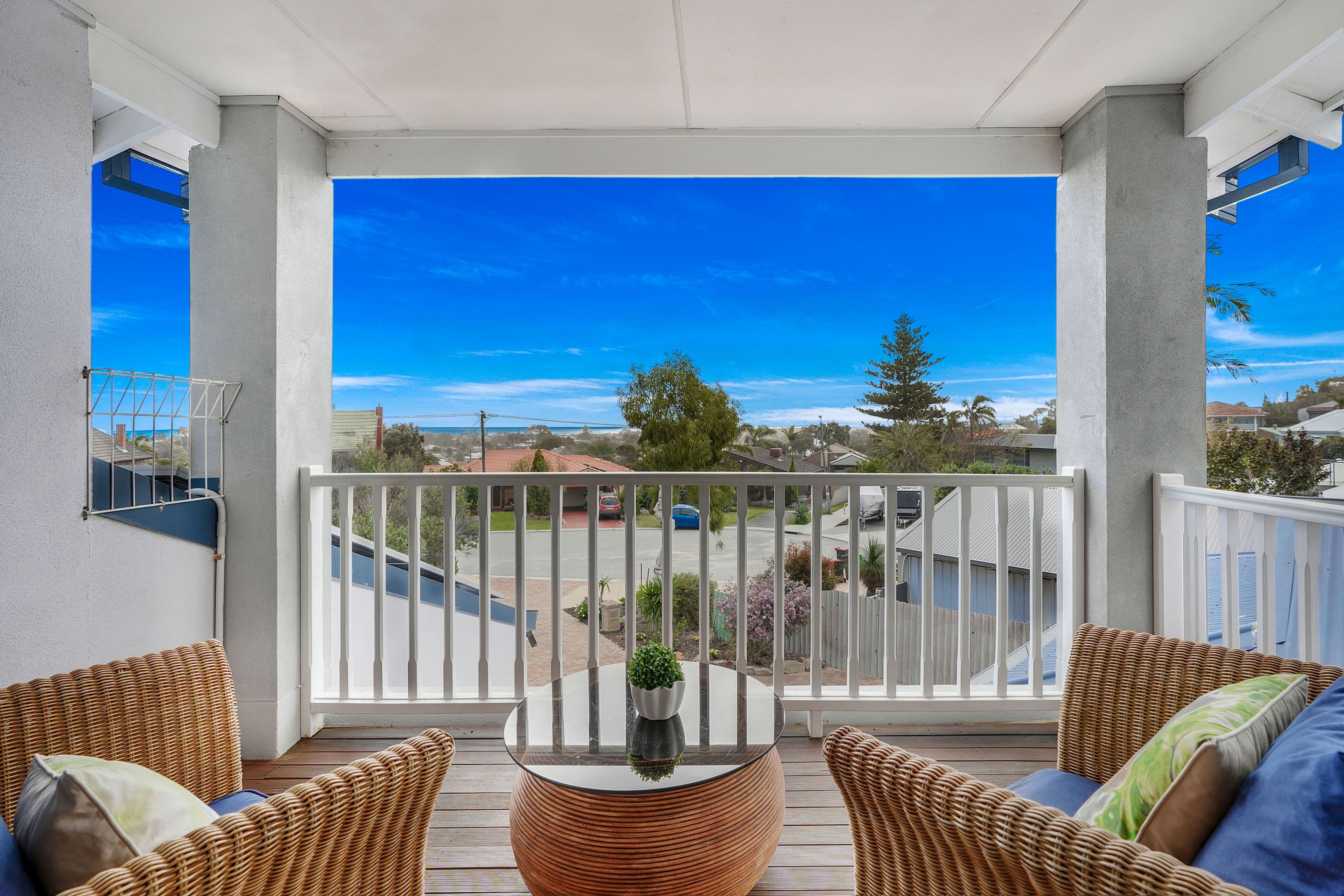 6 Woonona Place, Kallaroo WA 6025, Kallaroo - Thumbnail 3