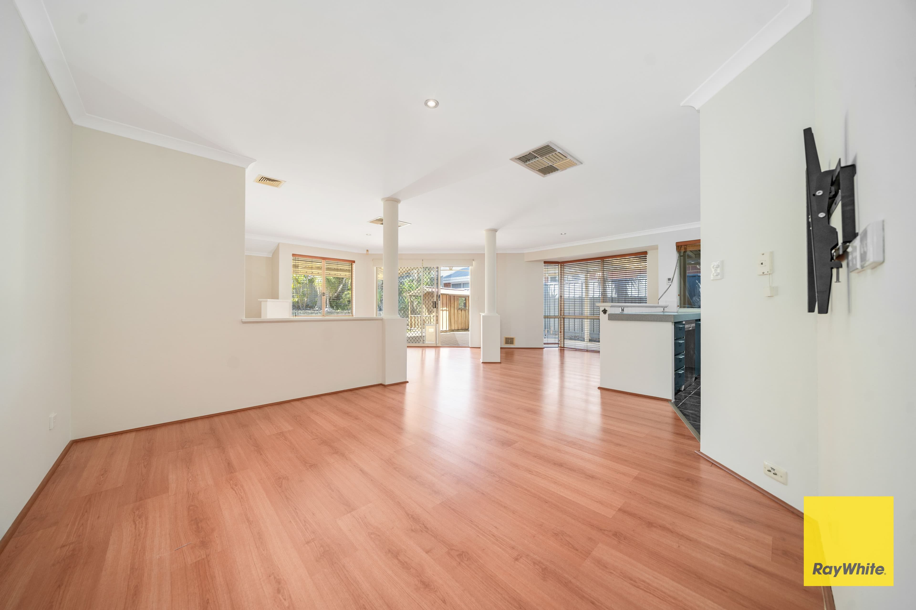 53 Parella Court, Bennett Springs WA 6063, Bennett Springs - Thumbnail 7