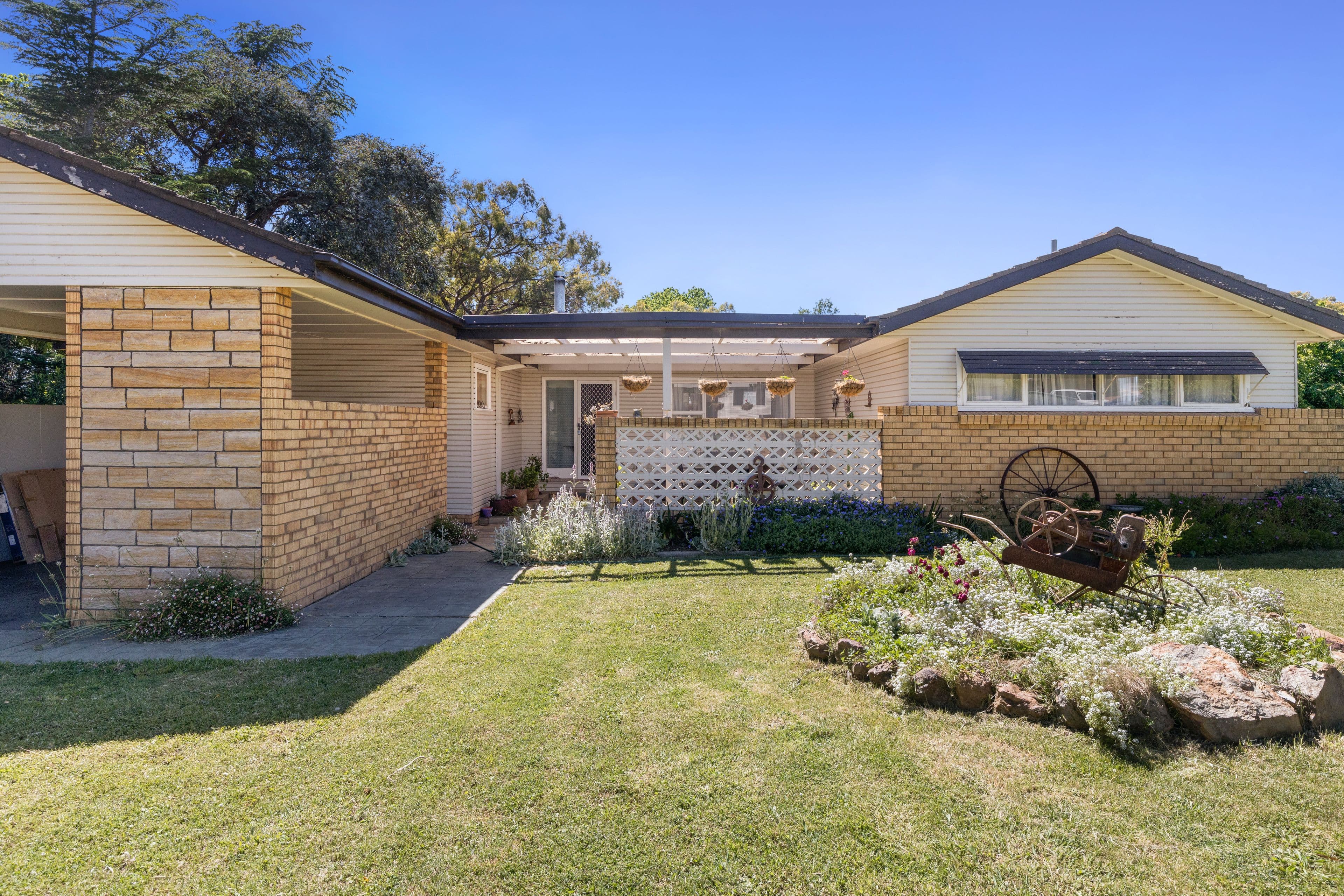 15 Duke Street, Goulburn NSW 2580, Goulburn - Image 1