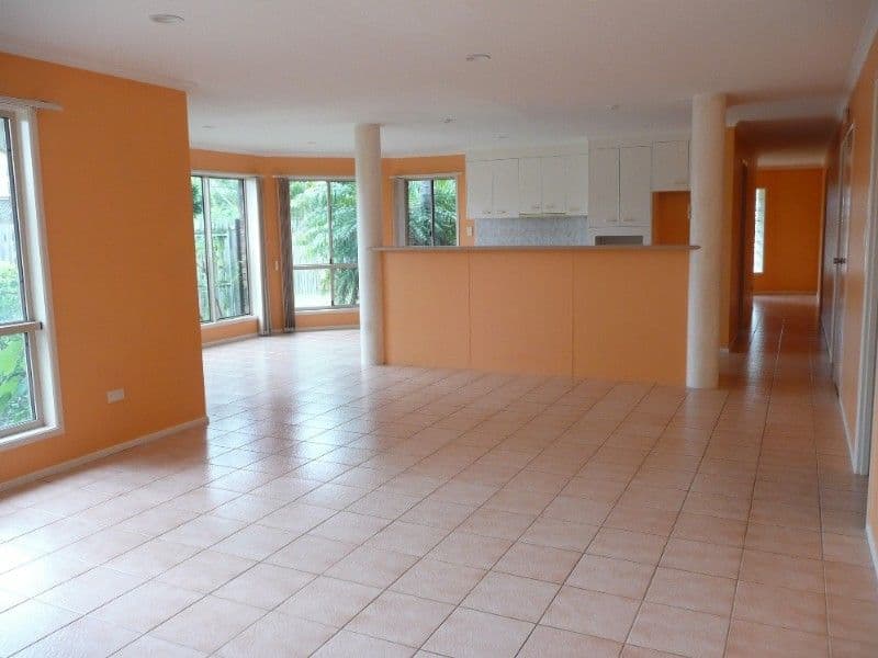 11 Lakeside Close, BARGARA QLD 4670, Bargara - Thumbnail 3