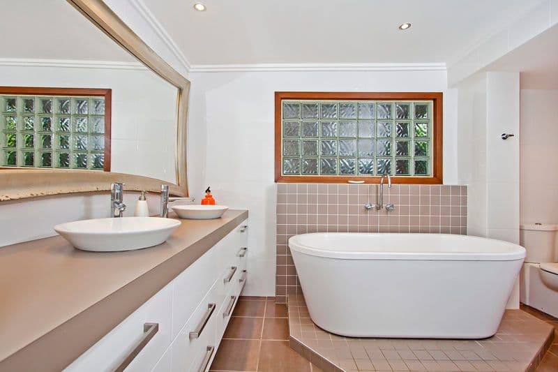 24 Anconia Avenue, TWEED HEADS WEST NSW 2485, Tweed Heads West - Thumbnail 6