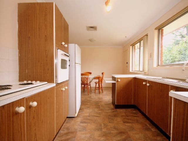 7 Korbel Place, GEORGES HALL NSW 2198, Georges Hall - Thumbnail 2
