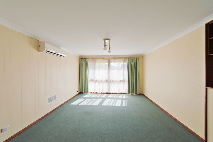 11 Bernard Drive, MELTON SOUTH VIC 3338, Melton South - Thumbnail 5