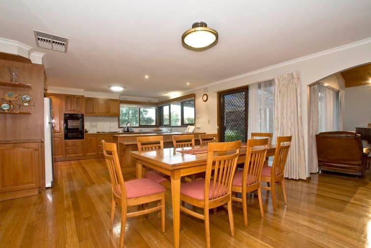 11 Gairlock Court, DONCASTER VIC 3108, Doncaster - Thumbnail 4