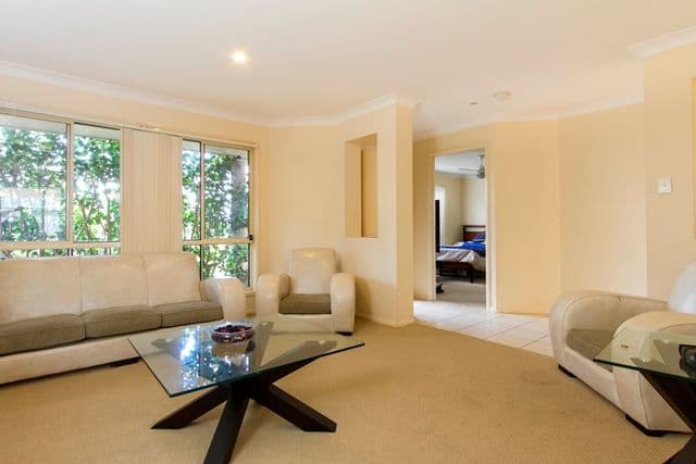 12 Freesia Court, ORMEAU QLD 4208, Ormeau - Thumbnail 3
