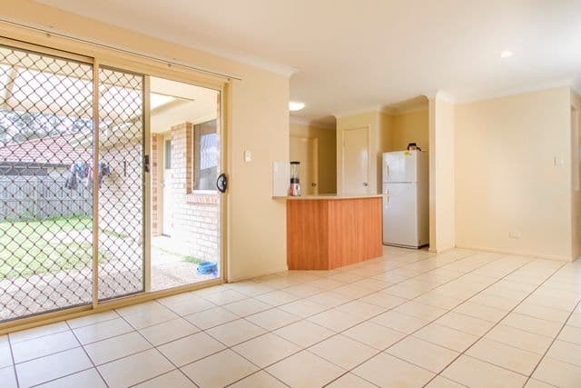 12 Freesia Court, ORMEAU QLD 4208, Ormeau - Thumbnail 7