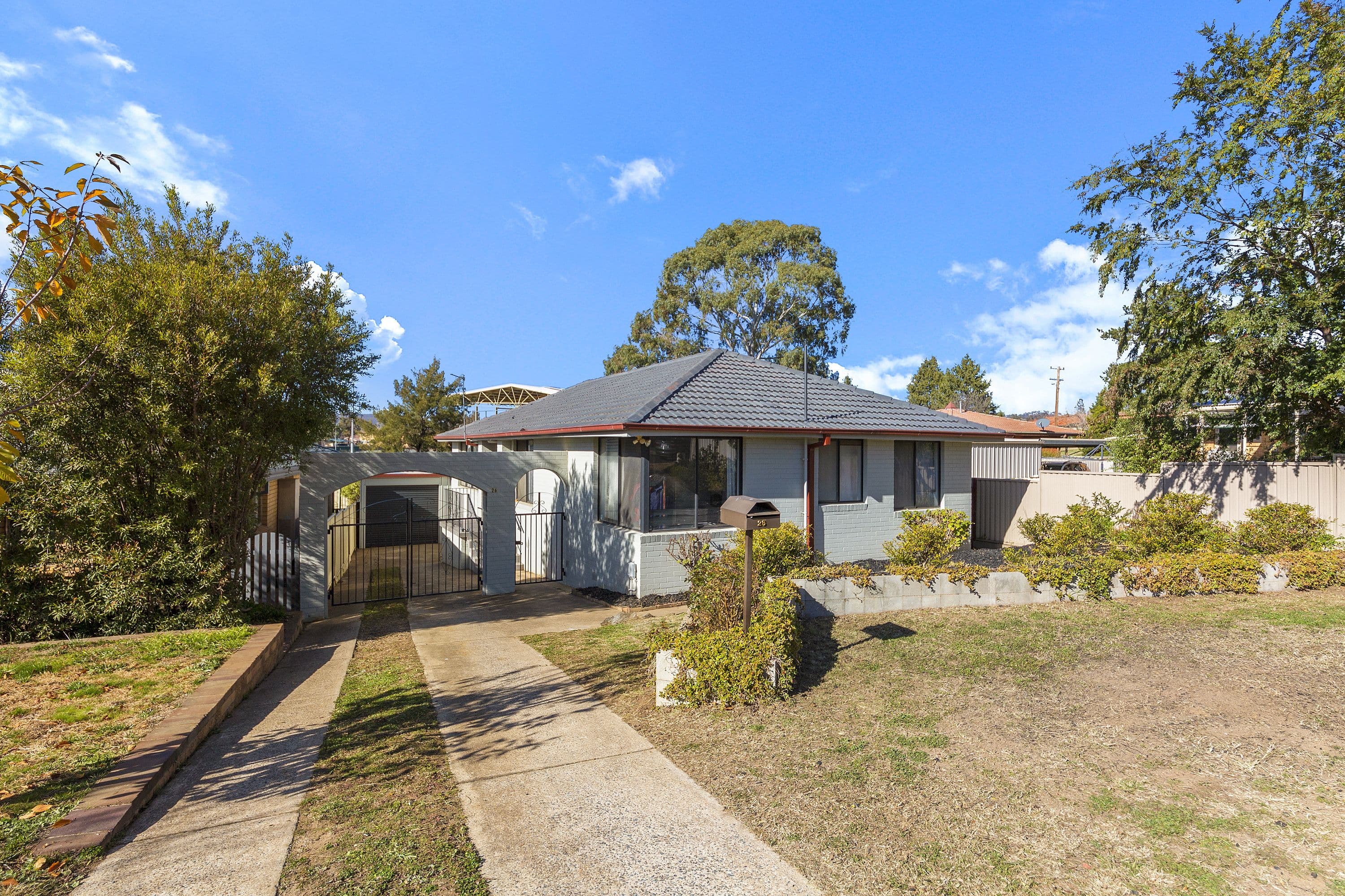 26 Waratah Street, Queanbeyan NSW 2620, Queanbeyan - Image 1