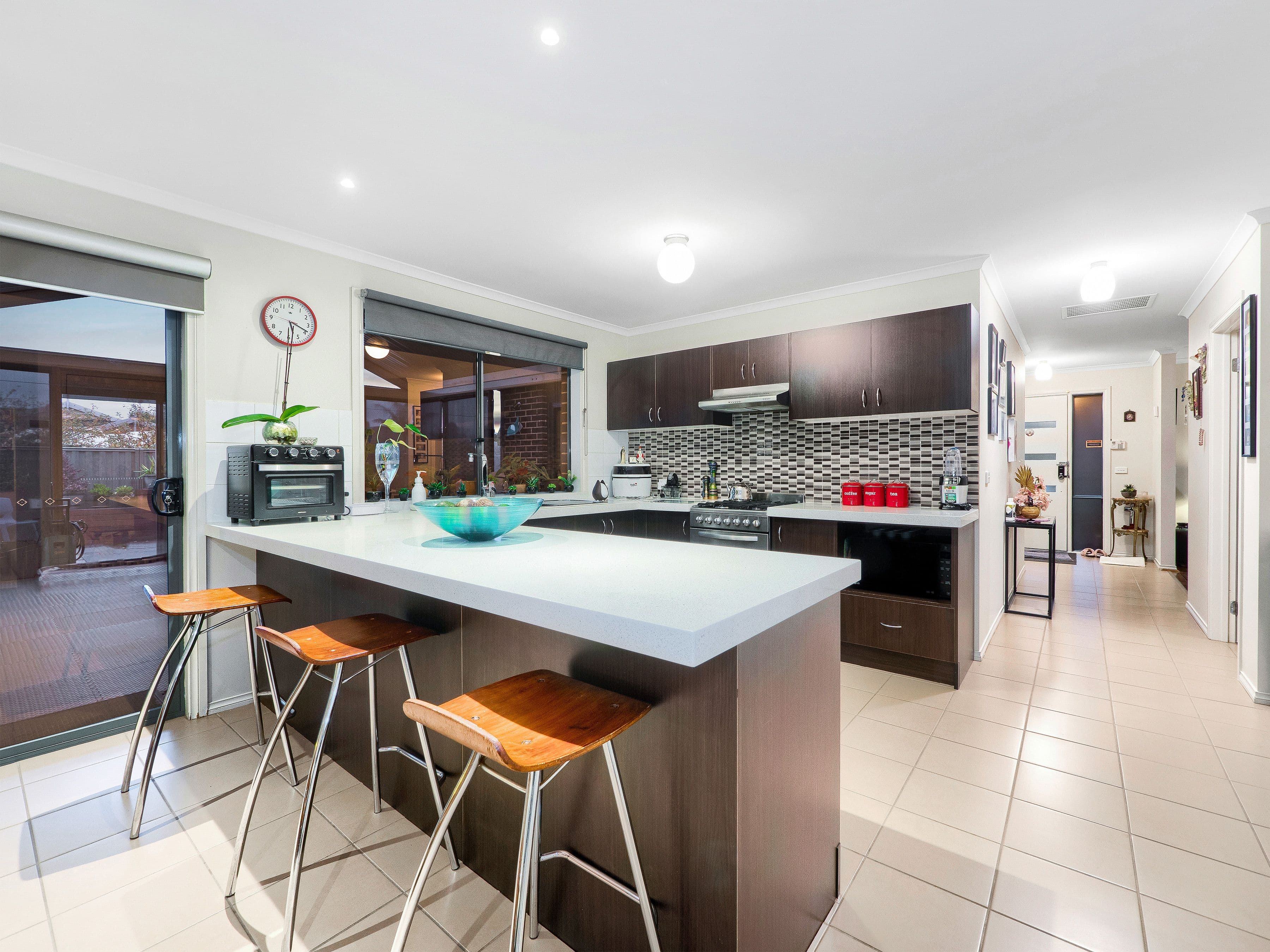 8 Forest Oak Court, Cranbourne VIC 3977, Cranbourne - Thumbnail 2