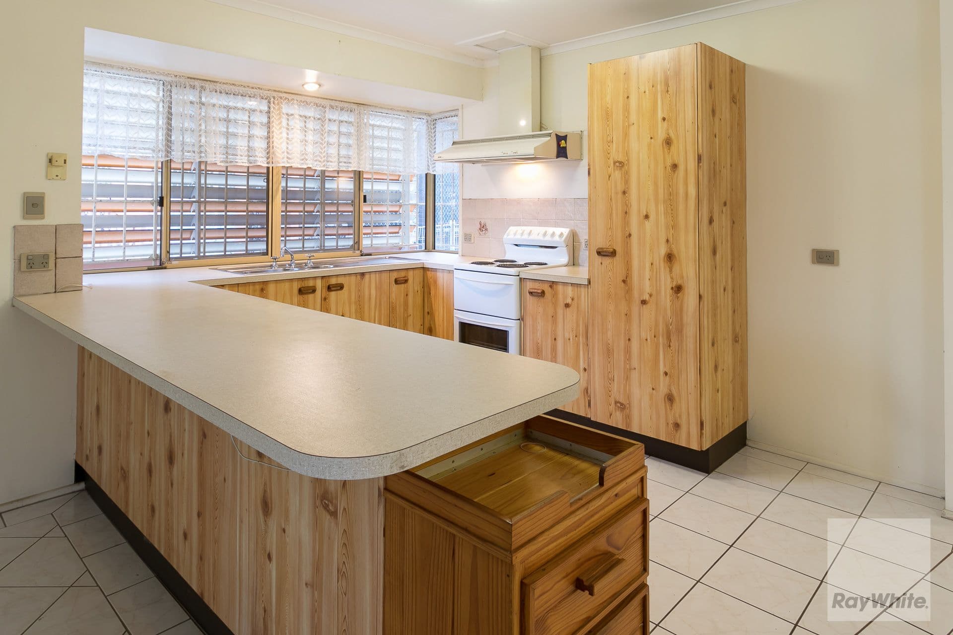 22 Sunshine Drive, Cleveland QLD 4163, Cleveland - Thumbnail 3