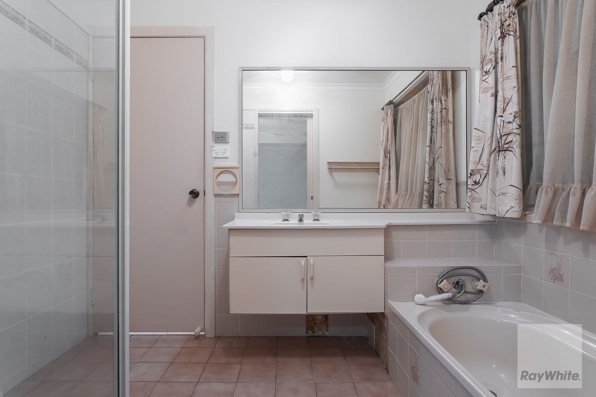 22 Sunshine Drive, Cleveland QLD 4163, Cleveland - Thumbnail 4