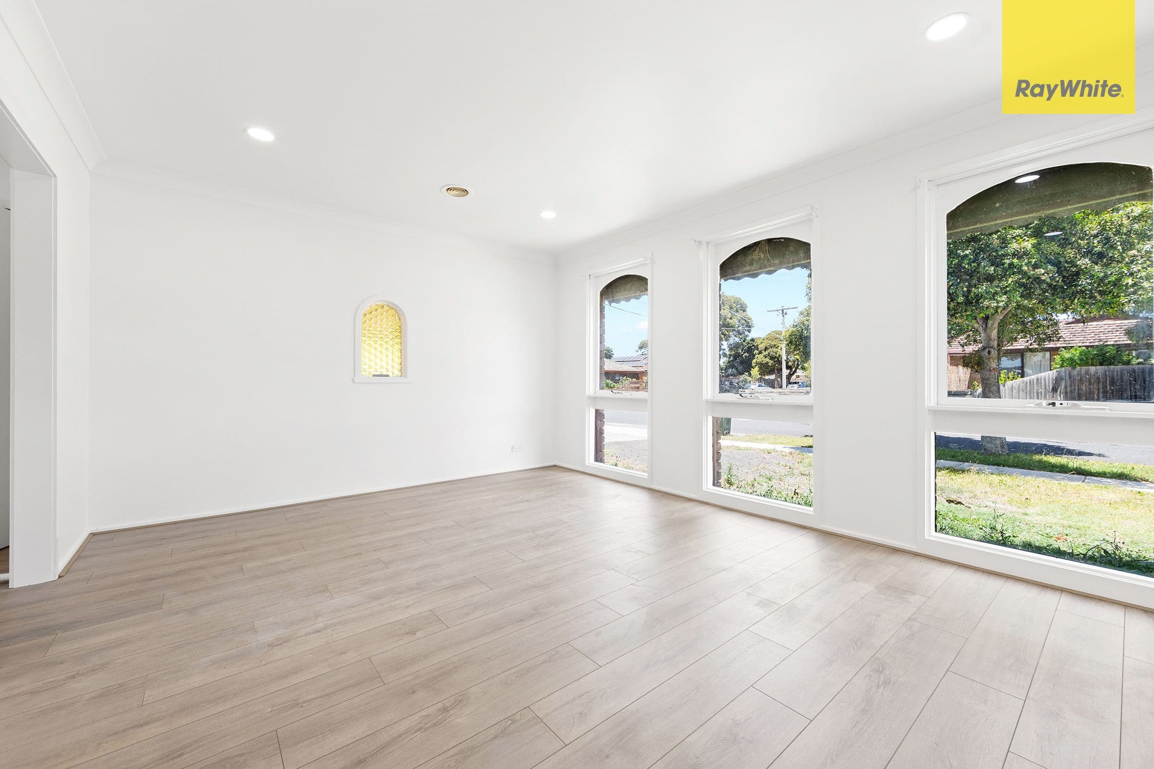 26 Robyn Avenue, Albanvale VIC 3021, Albanvale - Thumbnail 3