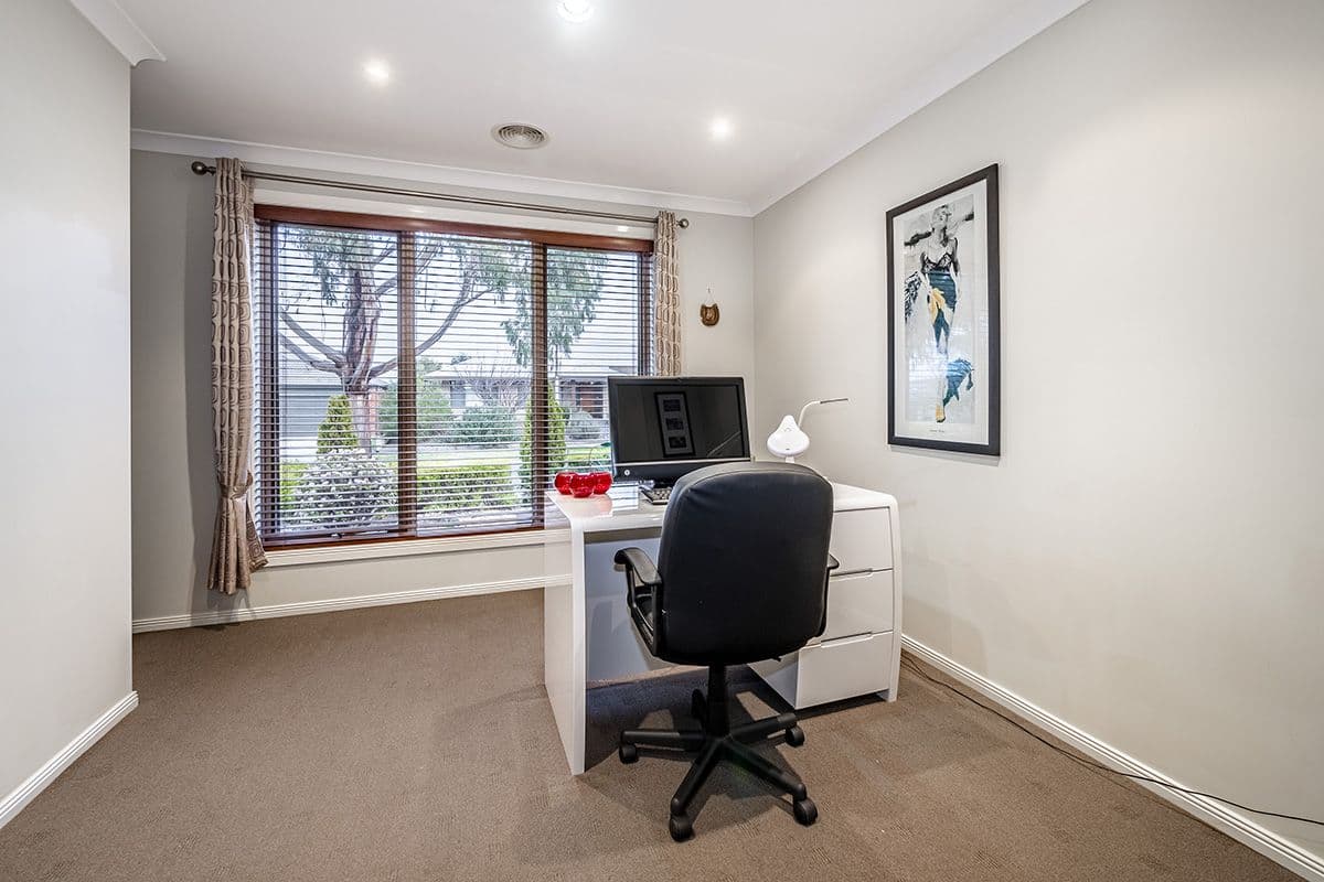 10 Wodalla Place, Lyndhurst VIC 3975, Lyndhurst - Thumbnail 2