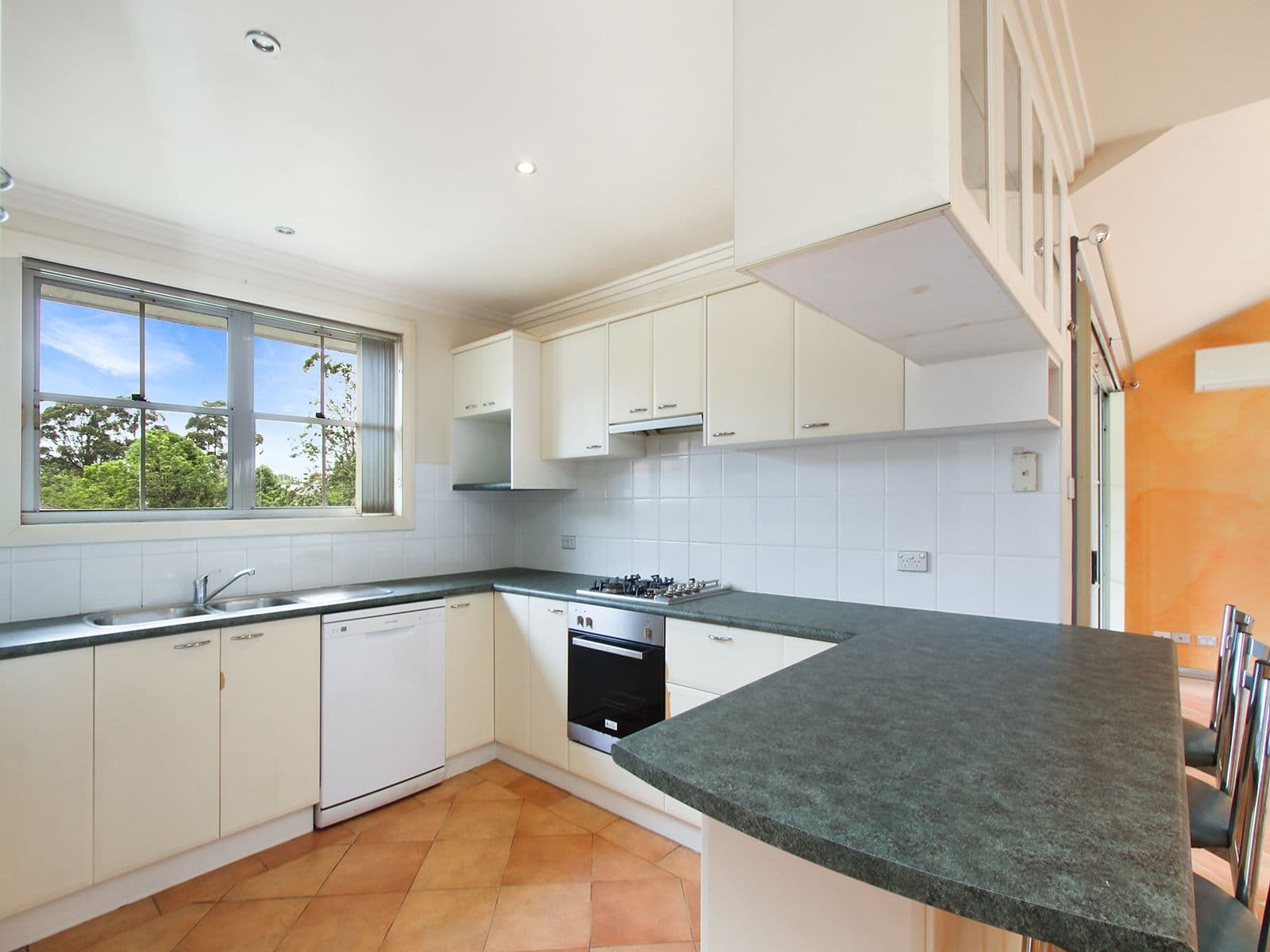 29A Seven Hills Road, Baulkham Hills NSW 2153, Baulkham Hills - Thumbnail 4