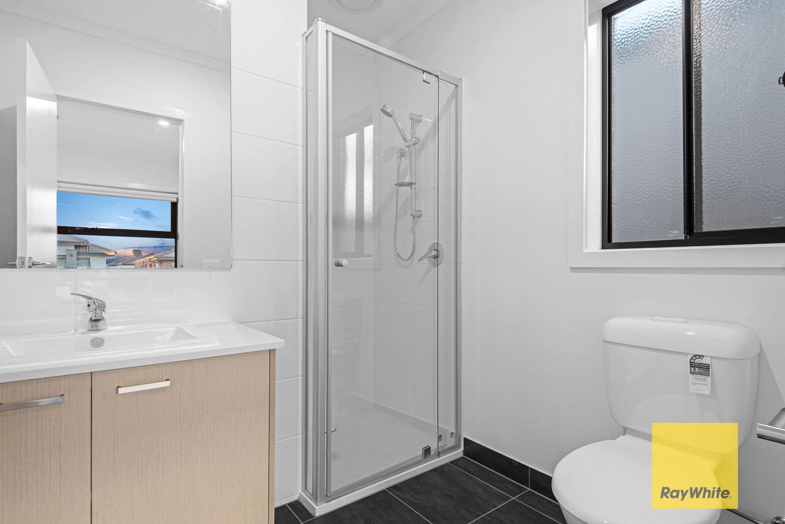 11 Terracotta Avenue, Tarneit VIC 3029, Tarneit - Thumbnail 3