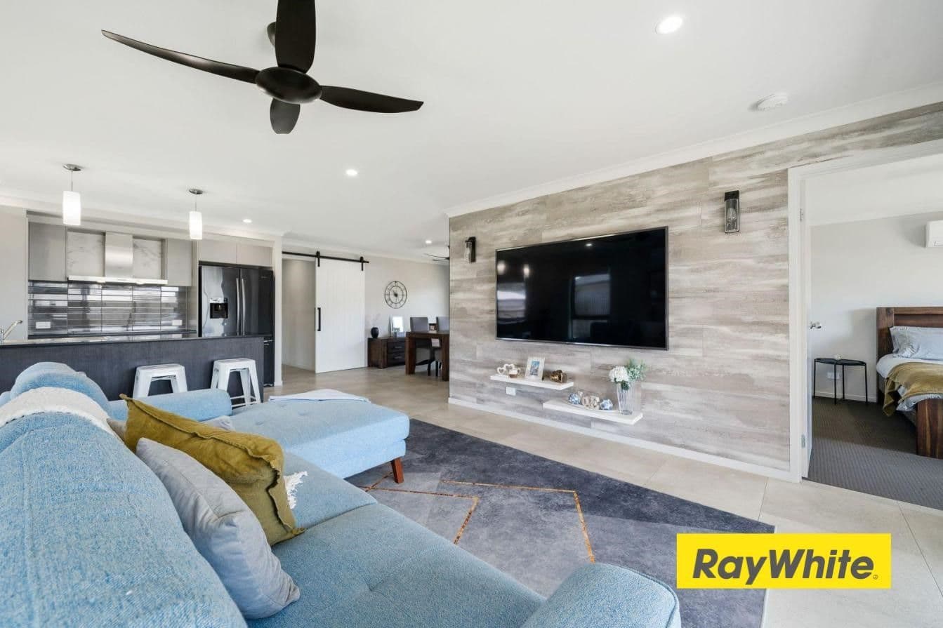 7 Watson Road, Greenbank QLD 4124, Greenbank - Thumbnail 2