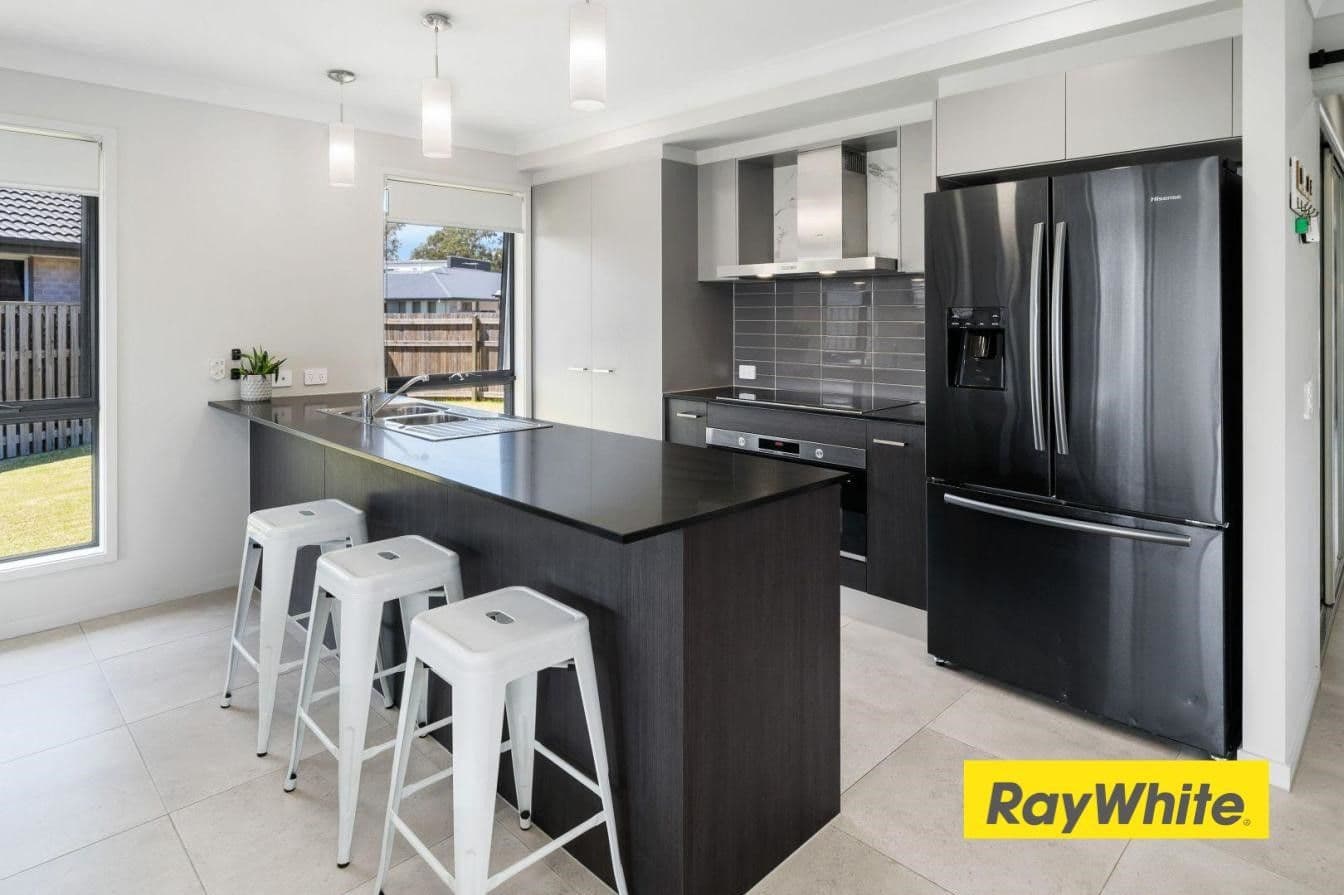 7 Watson Road, Greenbank QLD 4124, Greenbank - Thumbnail 3