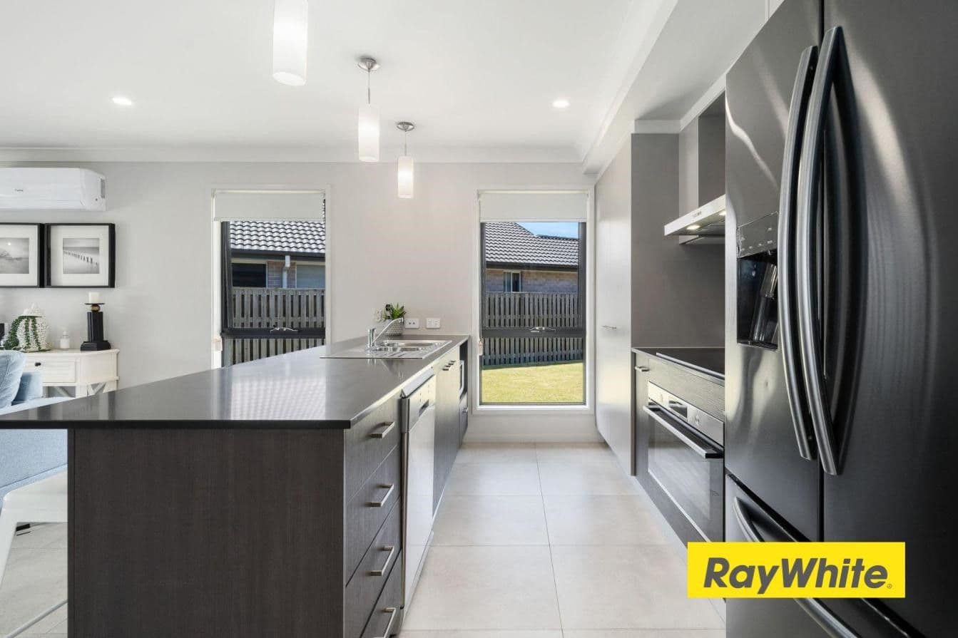 7 Watson Road, Greenbank QLD 4124, Greenbank - Thumbnail 4