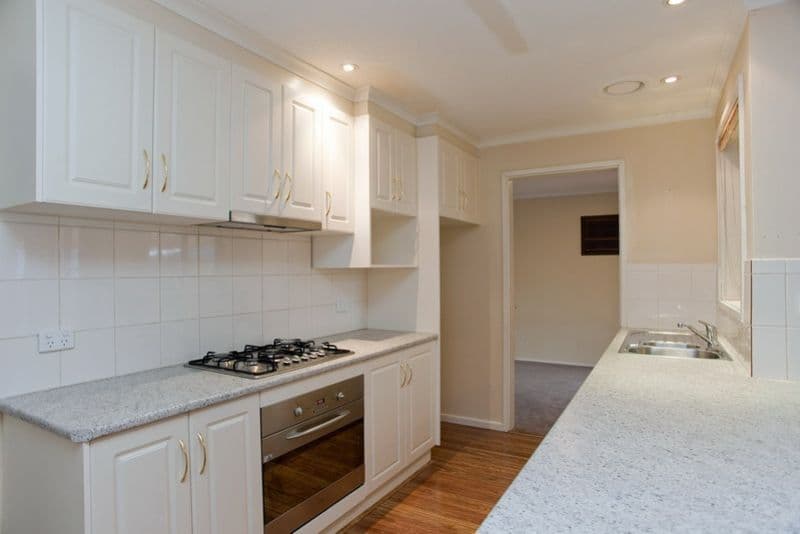18 Maywood Drive, EPPING VIC 3076, Epping - Thumbnail 2