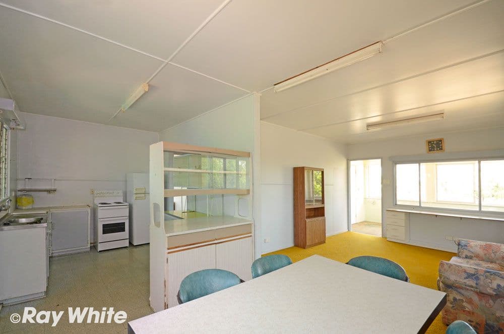 40 Warren Street, Goovigen QLD 4702, Goovigen - Thumbnail 2