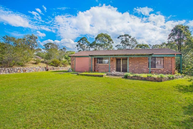 12 Purcell Place, Clarence Town - Image 1