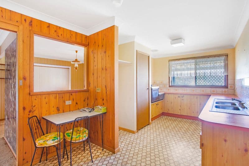 12 Purcell Place, Clarence Town - Thumbnail 3