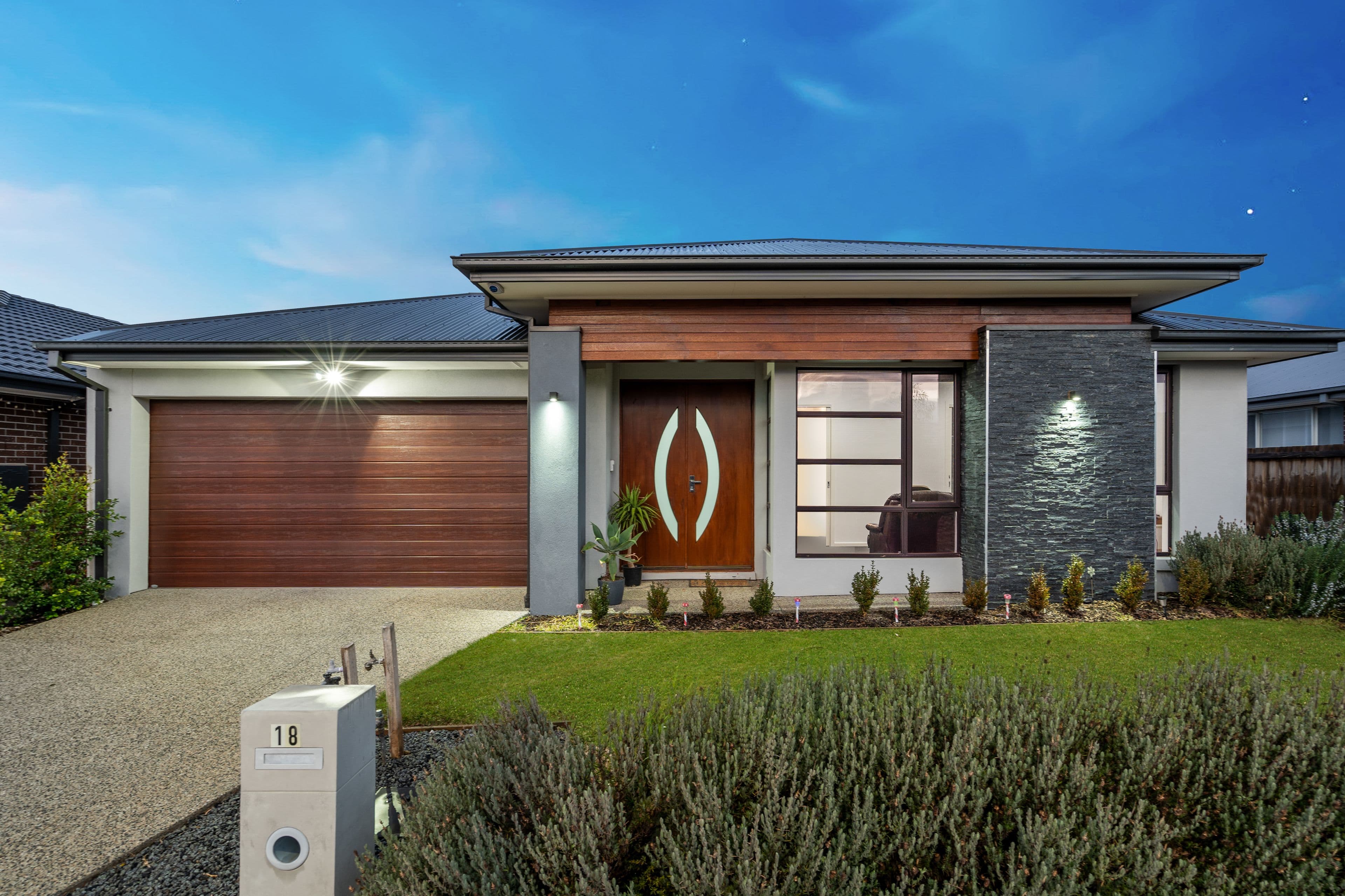 18 Raddle Road, AINTREE VIC 3336, Aintree - Image 1