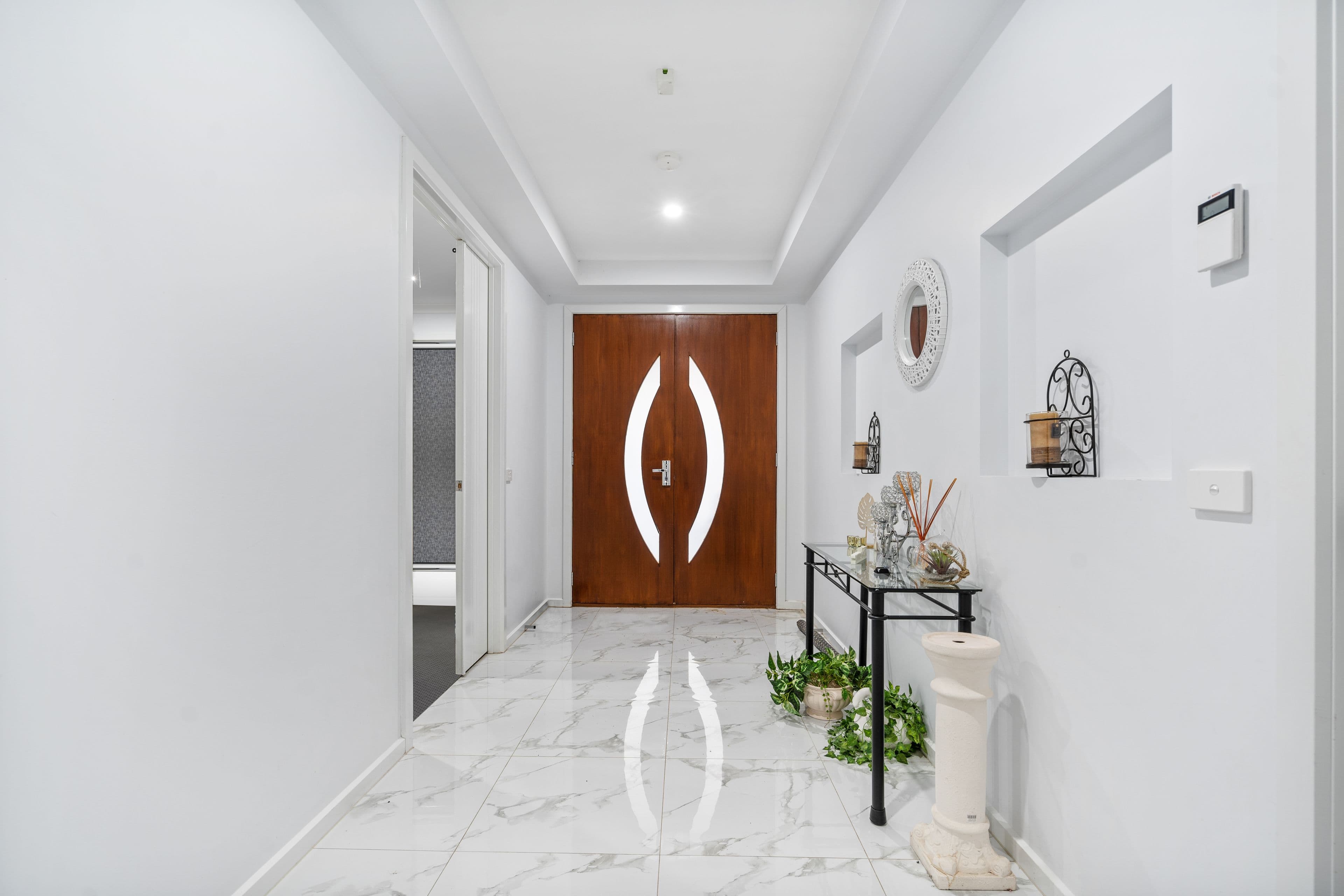18 Raddle Road, AINTREE VIC 3336, Aintree - Thumbnail 2